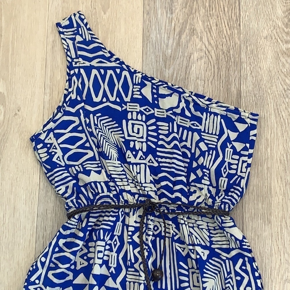 NWT Francesca’s Cobalt and Taupe One Shoulder Belted Mini Dress with Pockets M - Picture 2 of 6